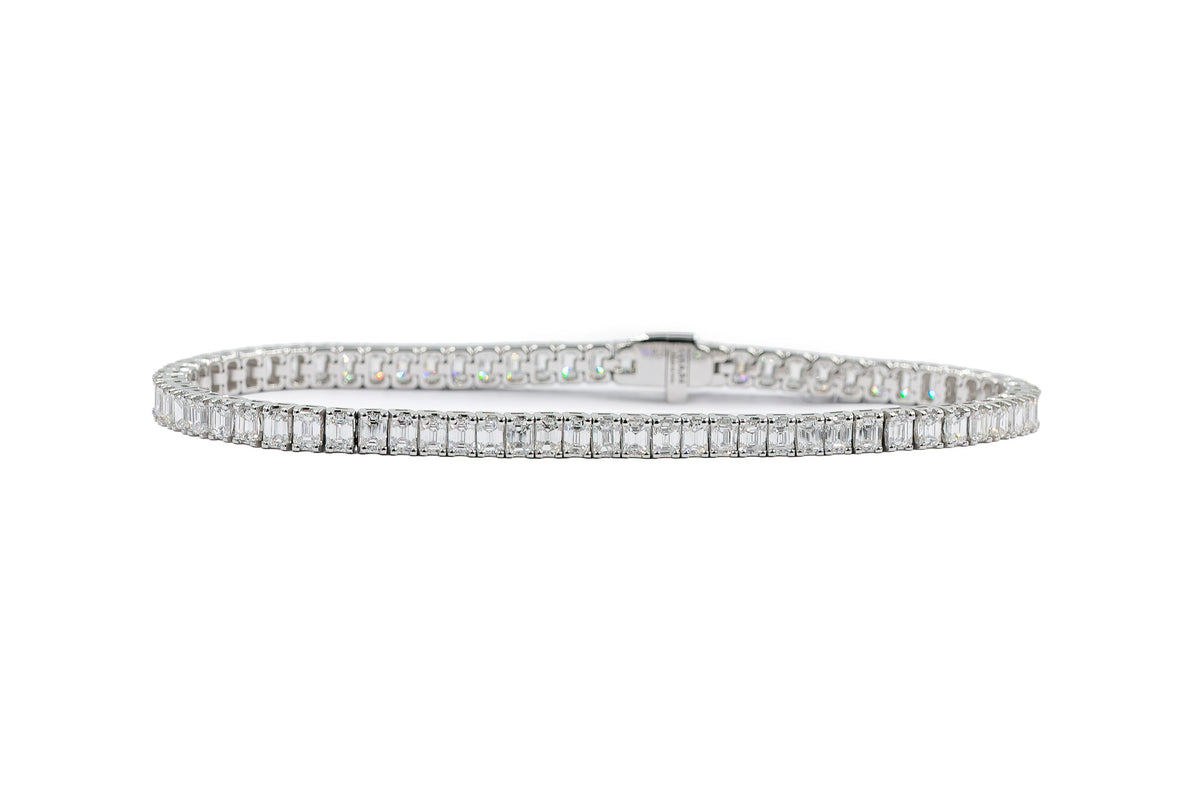emerald cut Diamond bracelet on a white gold