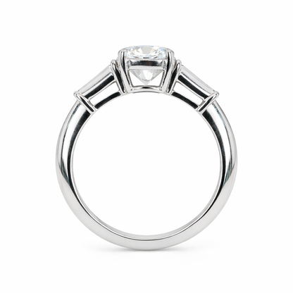 engagement ring with side baguettes view3