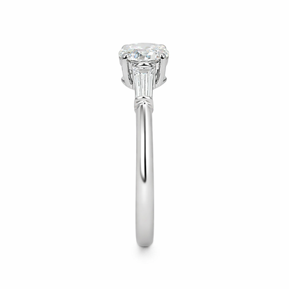 engagement ring with side baguettes view4