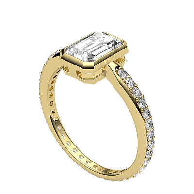 Simple Flat Emerald Solitaire Full diamond band