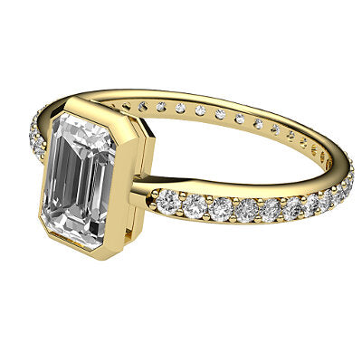 Simple Flat Emerald Solitaire Full diamond band