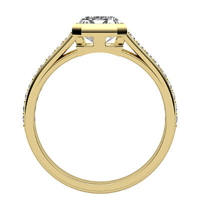 Trionfo Emerald Solitaire Half diamond band