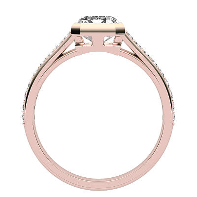Trionfo Emerald Solitaire Half diamond band
