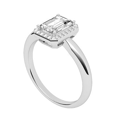 Simple Flat Emerald Solitaire halo Classic band 4 Prongs
