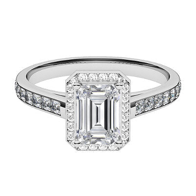 Trionfo Emerald Solitaire halo Half diamond band 4 Prongs