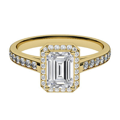 Trionfo Emerald Solitaire halo Half diamond band 4 Prongs