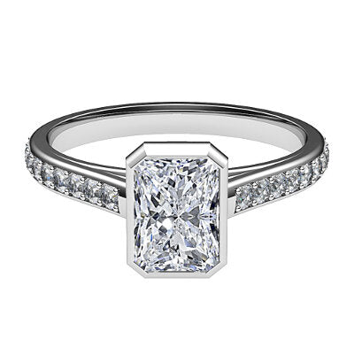 Trionfo Radiant Solitaire Half diamond band