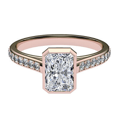 Trionfo Radiant Solitaire Half diamond band