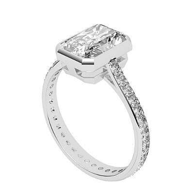 Vittoria Radiant Solitaire Full diamond band