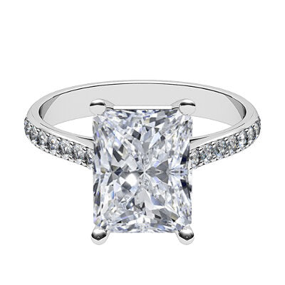 Vittoria Radiant Solitaire Half diamond band 4 Prongs