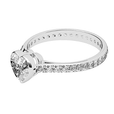 Vittoria Heart Solitaire Full diamond band