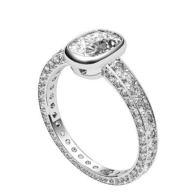 Simple Flat Cushion Solitaire Full coverage diamond band