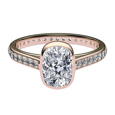 Trionfo Cushion Solitaire Full diamond band