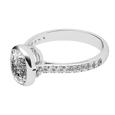 Vittoria Cushion Solitaire Half diamond band