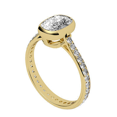 Vittoria Cushion Solitaire Full diamond band
