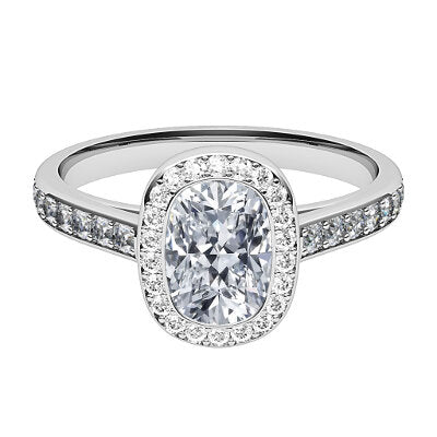 Trionfo Cushion Solitaire halo Half diamond band