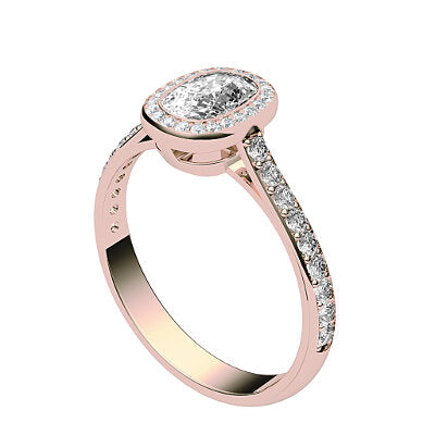 Vittoria Cushion Solitaire halo Half diamond band
