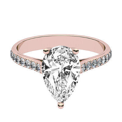 Vittoria Pear Solitaire Half diamond band 3 Prongs