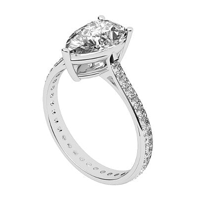 Vittoria Pear Solitaire Full diamond band 3 Prongs