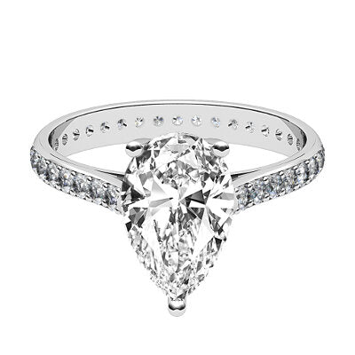 Vittoria Pear Solitaire Full diamond band 3 Prongs