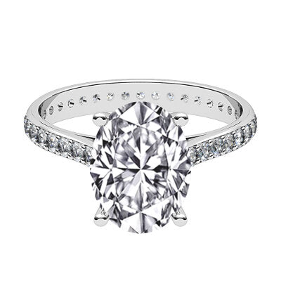 Vittoria Oval Solitaire Full diamond band 4 Prongs