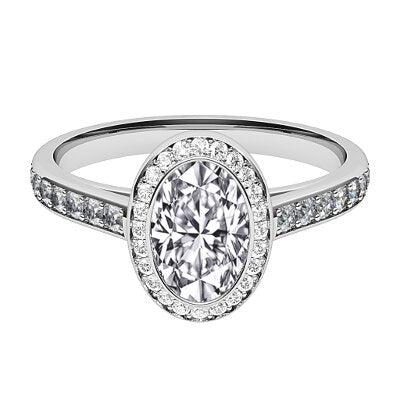 Trionfo Oval Solitaire halo Half diamond band