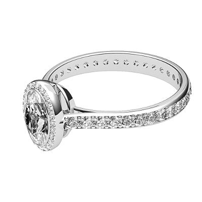 Vittoria Oval Solitaire halo Full diamond band