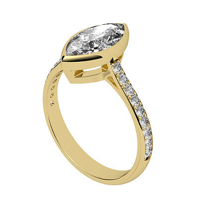 Vittoria Marquise Solitaire Half diamond band