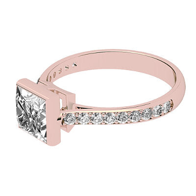 Vittoria Princess Solitaire Half diamond band